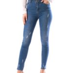 Jeans Model simplu cu mici rupturi cod58682