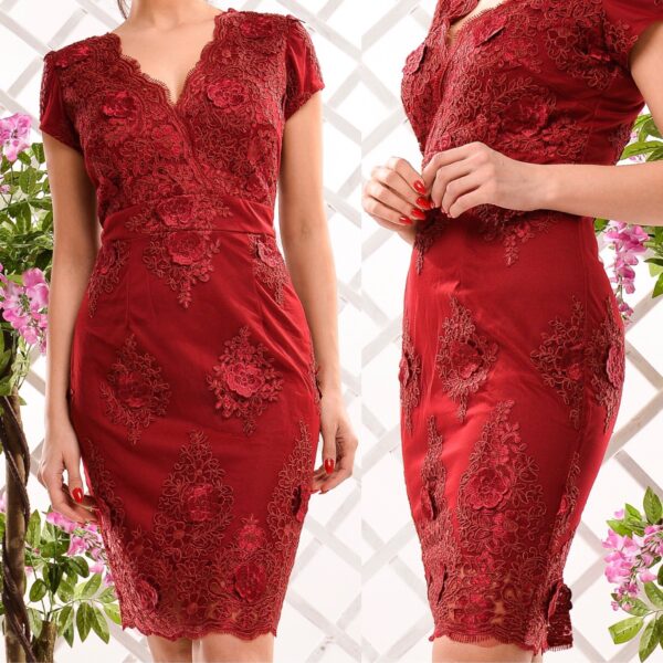 Rochie eleganta bordo cu dantela brodata