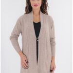 Cardigan bej tricotat model spic