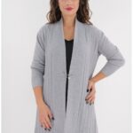 Cardigan gri-deschis tricotat model spic