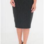 Fusta conica din stofa elastica neagra cu dungi fine albe