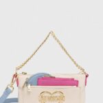 Love Moschino poseta
