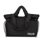 Tous poseta culoarea negru