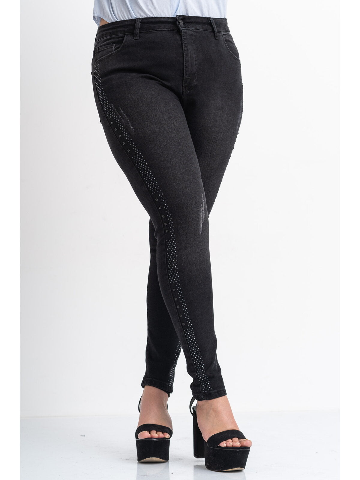 haine-de-vis-blugi-dama-marimi-mari-din-bumbac-negru-cu-strasuri-si-tinte-63067 Blugi dama marimi mari din bumbac negru cu strasuri si tinte XL (42) - imagine 1