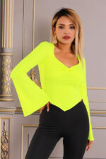 Bluza asimetrica Diandra, cu maneca tip clopot si decolteu Queen Anne, Galben - imagine 2