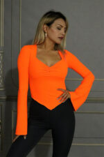 Bluza asimetrica Diandra, cu maneca tip clopot si decolteu Queen Anne, Portocaliu