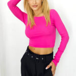 Bluza scurta Manon, cu guler lejer si detaliu decupat la spate, Roz, Marime S/M