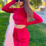 Compleu de catifea Paula, pantaloni si bluza pe gat cu fermoar, Rosu, Marime S/M