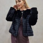 Haina din blana ecologica Feny, cu maneca lunga, lungime medie si accesoriu inclus, Negru, Marime universala M/L