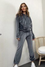 Trening de catifea Kary, pantaloni cu buzunare laterale si bluza cu fermoar, Gri - imagine 2
