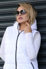 Vesta matlasata, lunga, Melania, cu gluga si croiala usor cambrata, Alb - imagine 2