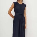 Max Mara Leisure rochie culoarea albastru main, midi, evazati, 2426626077600