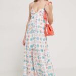 Desigual rochie culoarea alb, maxi, oversize