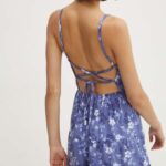 Hollister Co. rochie diin ini, evazati