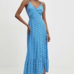 Model Nou de rochie maxi, evazati