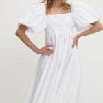 Model Nou de rochie culoarea alb, ini, evazati