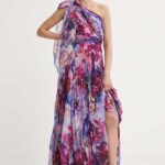 Model Nou de rochie culoarea roz, maxi, evazati
