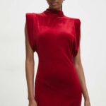 Model Nou de rochie de ctifea culoarea rosu, ini, drept
