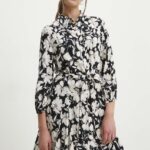 Model Nou de rochie culoareinegru, ini, evazati