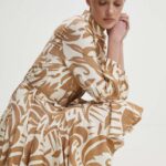 Model Nou de rochie culoarea bej, ini, evazati
