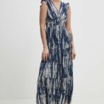 Model Nou de rochie culoarea albastru main, maxi, evazati