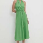 Model Nou de rochie diin culoarea verde, maxi, evazati