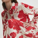 Model Nou de rochie culoarea bej, midi, evazati