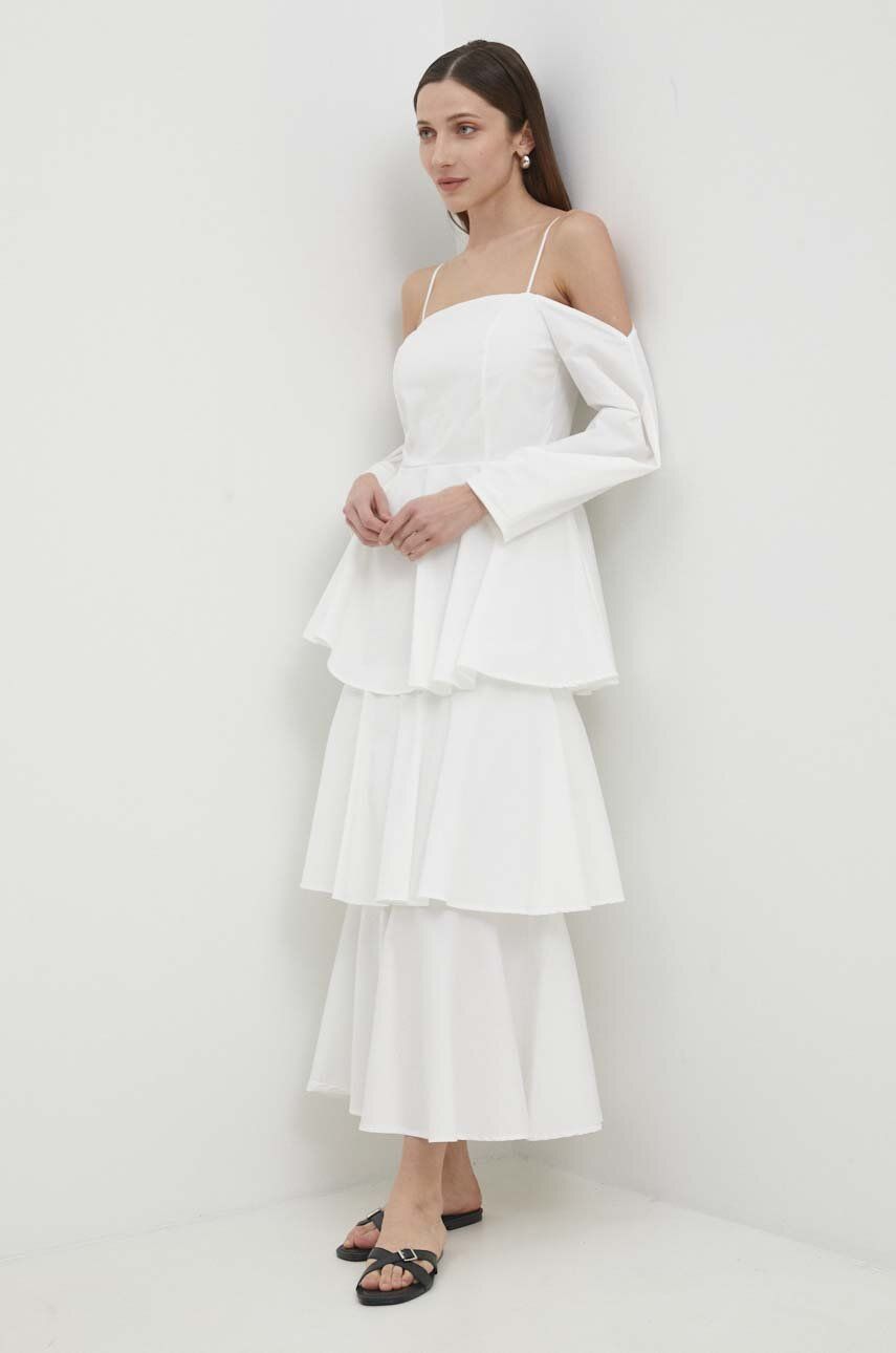 WW24-SUD0F1-00X_F1 Model Nou de rochie culoarea alb, maxi, evazati - imagine 1