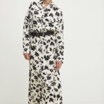 Model Nou de rochie culoarea bej, maxi, oversize