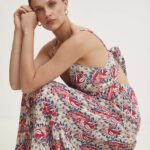 Model Nou de rochie culoarea roz, maxi, evazati