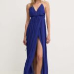 Model Nou de rochie maxi, evazati