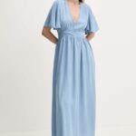 Model Nou de rochie maxi, evazati