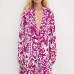 Model Nou de rochie culoarea roz, ini, evazati