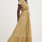 Model Nou de rochie culoarea galin, maxi, evazati