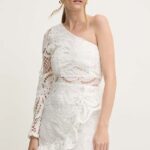 Model Nou de rochie culoarea alb, ini, evazati