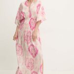 Model Nou de rochie culoarea roz, maxi, evazati