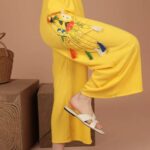 Pantaloni cu broderie galbeni