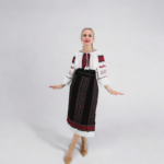 Set traditional format din catrinta si brau Ariel 2