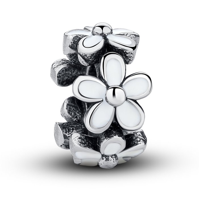 talisman-din-argint-pentru-spatiere-cu-floricele-albe-59538-4 Talisman din argint pentru spatiere cu Floricele Albe - imagine 1