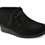 Ghete CLARKS negre, WALLABEE EVO BT, din piele intoarsa