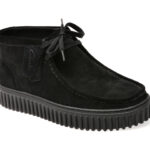 Ghete CLARKS negre, TORHILL HI, din piele intoarsa