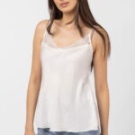 Bluza alba tip maiou din satin, tivita cu dantela pe decolteu