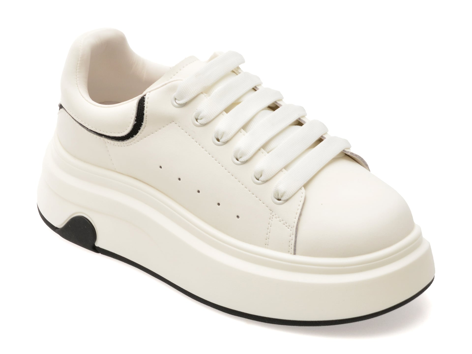 f022c58d0eec5f369bcb2f9ddc245b0e8671eeb647ad479ebc7888377e6e2ba2 Pantofi sport Dama GRYXX alb-negru, 5213, din piele naturala - imagine 1
