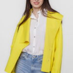 Jacheta scurta oversize, din stofa galbena
