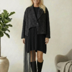 Jacheta teatrala din brocart cu revere si tull, oversize