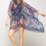 Rochie de plaja tip poncho cu fluturi pe fond bleumarin, matase si vascoza