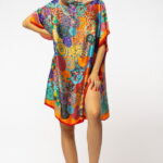 Rochie de plaja tip poncho din matase imprimat cu mandale multicolore