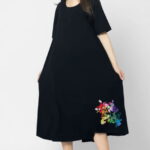Rochie lunga A-line, bleumarin, cu imprimeu floare stilizata cu petale multicolore