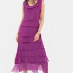 Rochie magenta din matase si vascoza cu  volane franjurate suprapuse, fara maneci