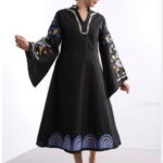 Rochie neagra din poplin de bumbac, cu maneci ample si broderie
